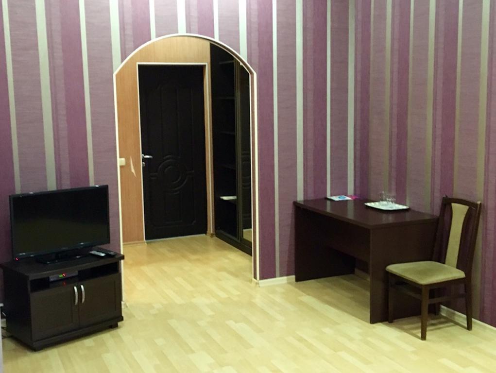 Hotel Miami Kharkiv Exterior photo